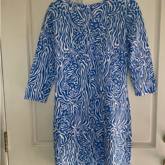 Lilly Pulitzer Clarke Blue and White V- neck Dress - Picture 2 of 6